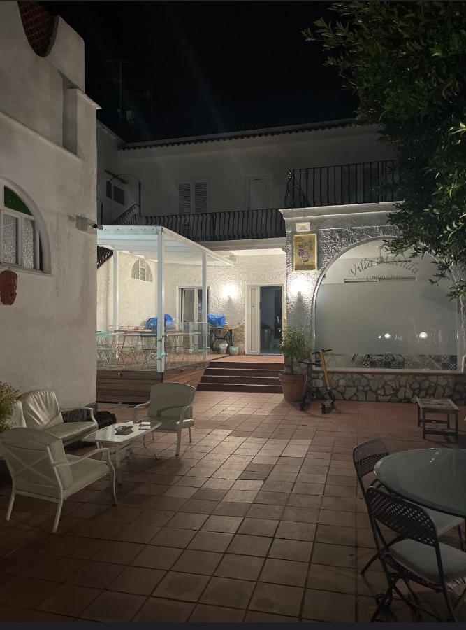 איסקיה Villa Matilda Luxury B&B מראה חיצוני תמונה